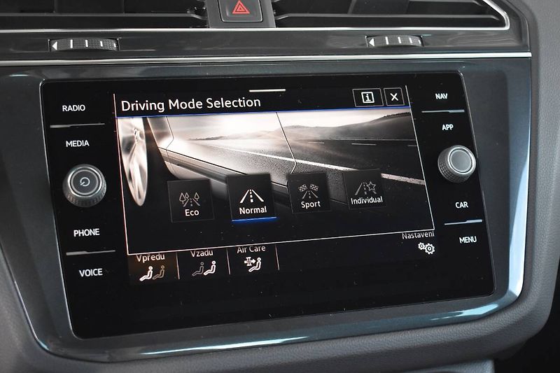 Volkswagen Tiguan (2024) 2.0TDI 110kW DSG, 4x4,Tažné - fotka 22 z 28