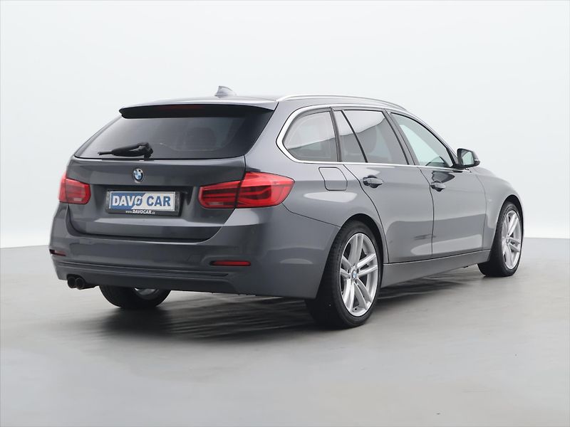 BMW Řada 3 2,0 320d xDrive 140kW Sport - fotka 7 z 29