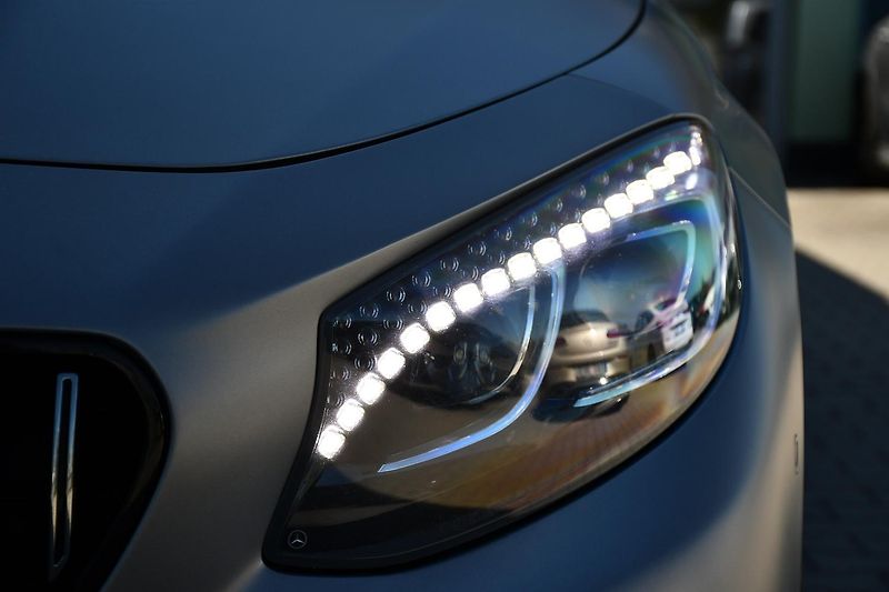Mercedes-Benz Třídy S 63 AMG 4MATIC TOP VÝBAVA - fotka 30 z 49