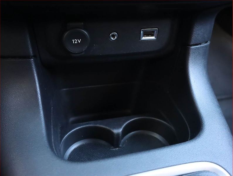 Citroën C3 (2017) 1.2 VTi, Serv.kniha, Navi - fotka 20 z 20