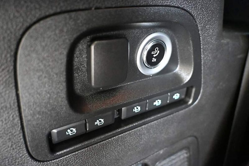 Ford S-MAX (2020) 2.0 ST-LINE 7 Míst LED ACC Web - fotka 20 z 38
