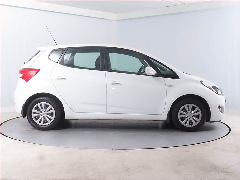Hyundai ix20 (2019) 1.6 CVVT, Serv.kniha - fotka 6 z 14