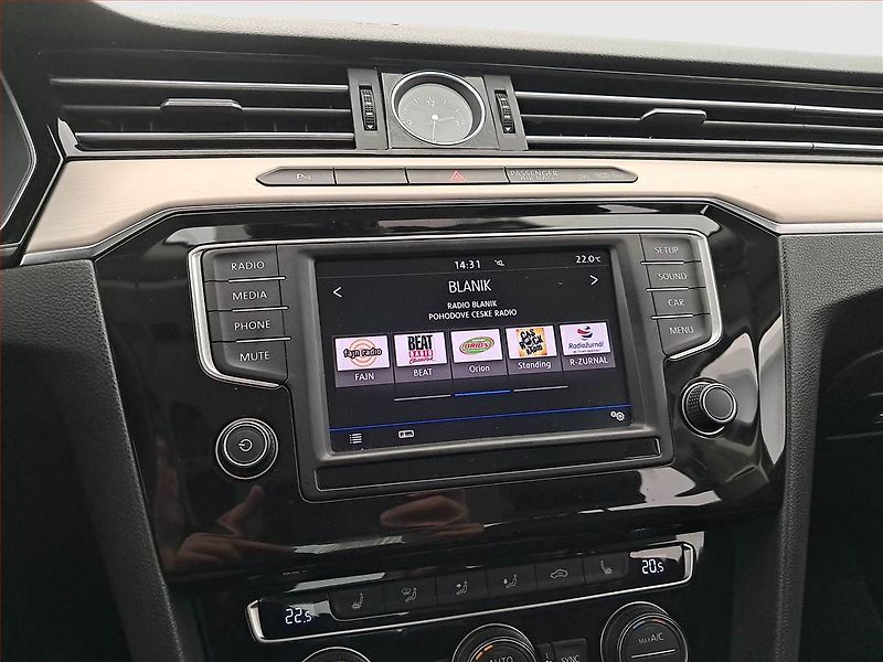 Volkswagen Passat (2016) Comfortline 2.0 TDI, Kůže - fotka 12 z 19