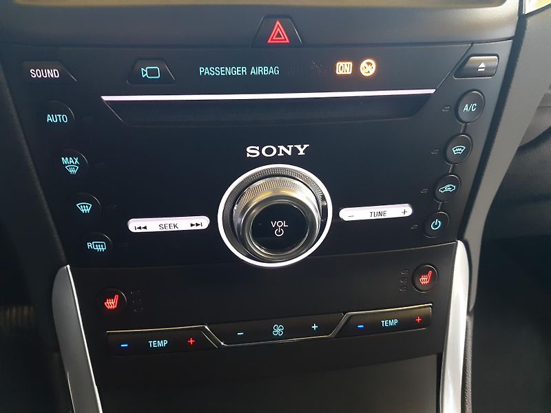 Ford Galaxy 2.0 TDCI 4X4 NAVI 7 míst       - fotka 18 z 36