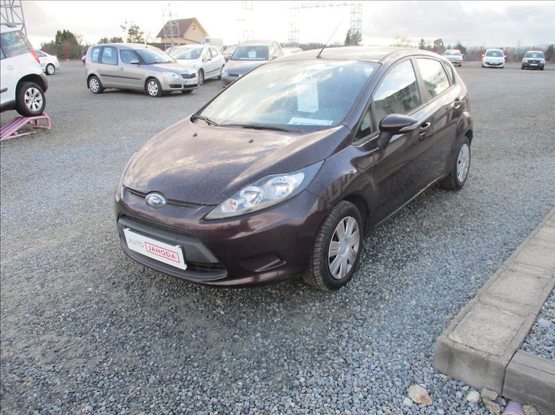 Ford Fiesta 1,3 i, klimatizace, - fotka 3 z 21