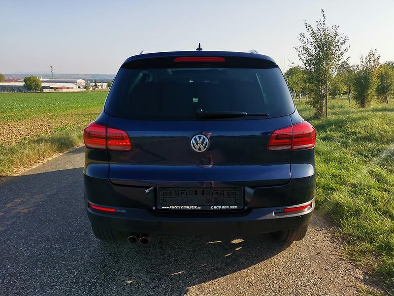Volkswagen Tiguan (2015) 2,0TDI 130kW DSG ICUP 4x4 1MAJ - fotka 74 z 91
