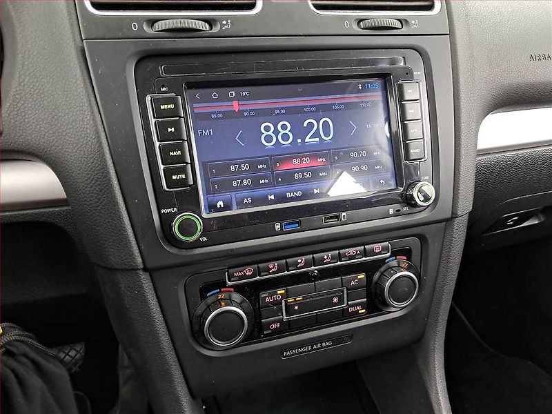 Volkswagen Golf (2009) 1.4 TSI, po STK, jezdí výborně - fotka 12 z 18