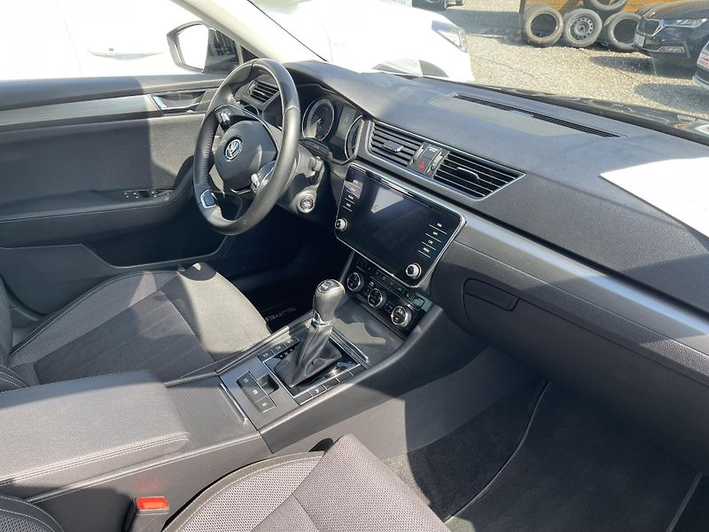Škoda Superb 2.0 TSi Dsg 4x4 STYLE-DPH-ČR ! - fotka 20 z 54