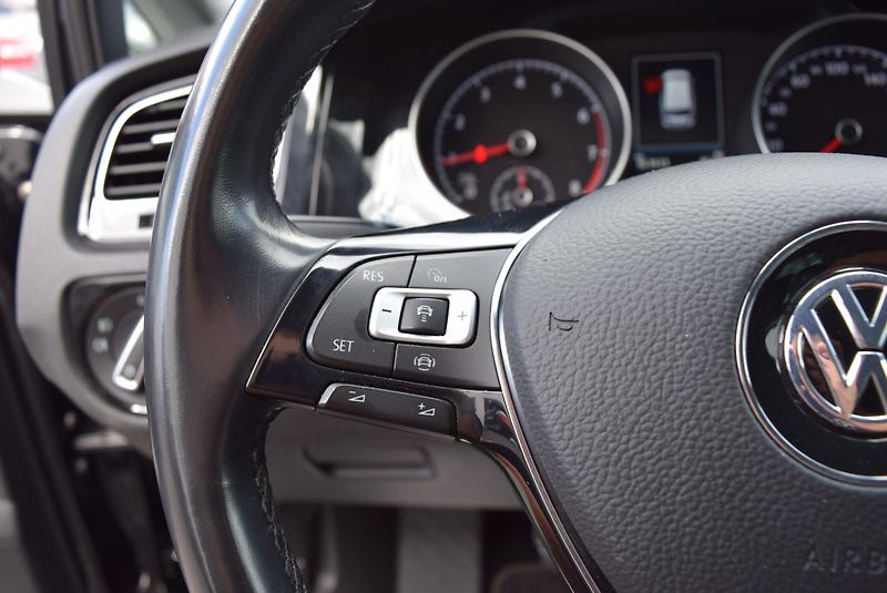 Volkswagen Golf Variant (2020) 1.5TSI 110kw HLBMT TAŽ LED KAM - fotka 31 z 49