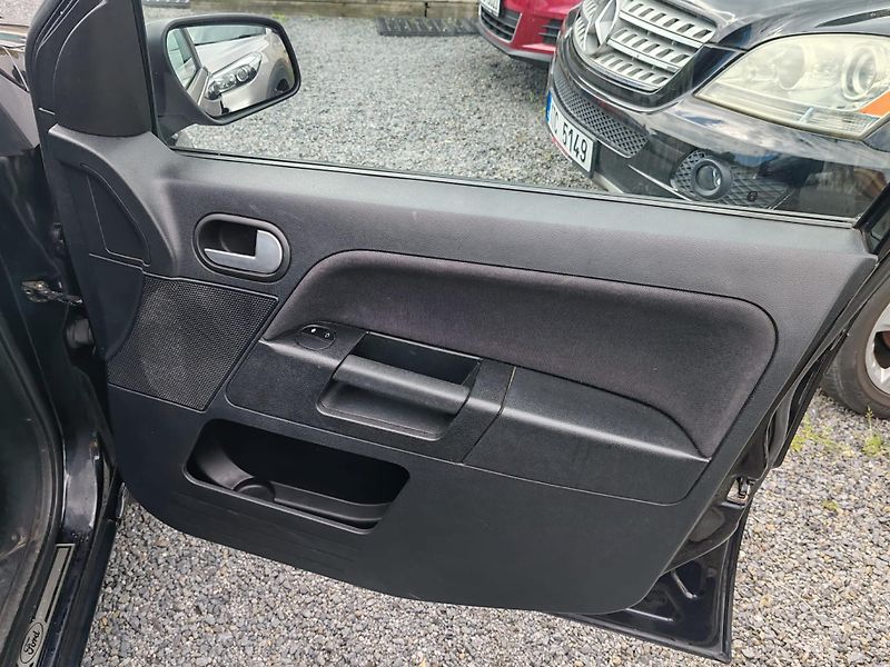 Ford Fusion 1.4 TDCi TZ Klimatizace  - fotka 18 z 21