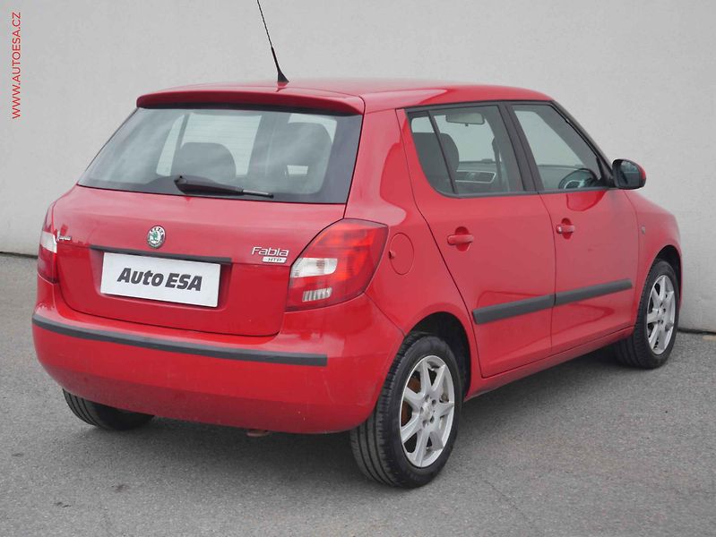 Škoda Fabia (2008) 1.2i, ČR, STK4/28 - fotka 4 z 13