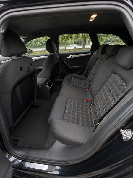Audi A4 Avant (2014) AUDI A4 AVANT 2.0 TDI 100 kW  - fotka 9 z 12