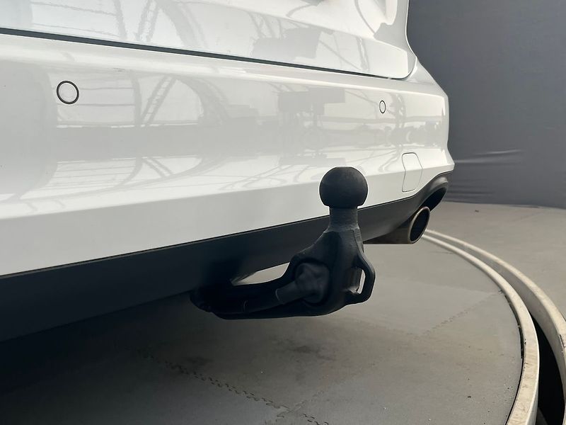 Ford Focus 2.0 EB Titanium LED - fotka 36 z 66