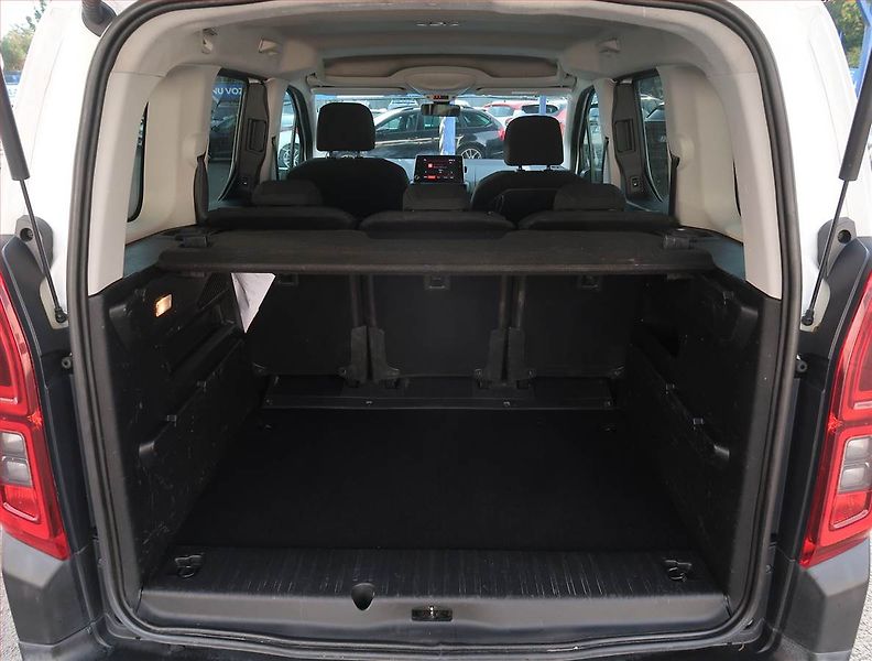 Citroën Berlingo (2019) Feel 1.5 BlueHDi, 5Míst, ČR - fotka 13 z 18