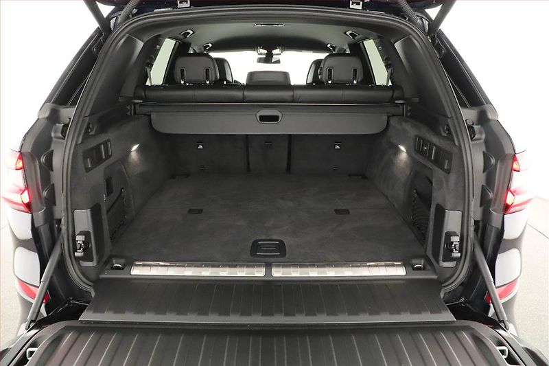 BMW X5 (2021) xDrive45e iPerf. - fotka 19 z 20