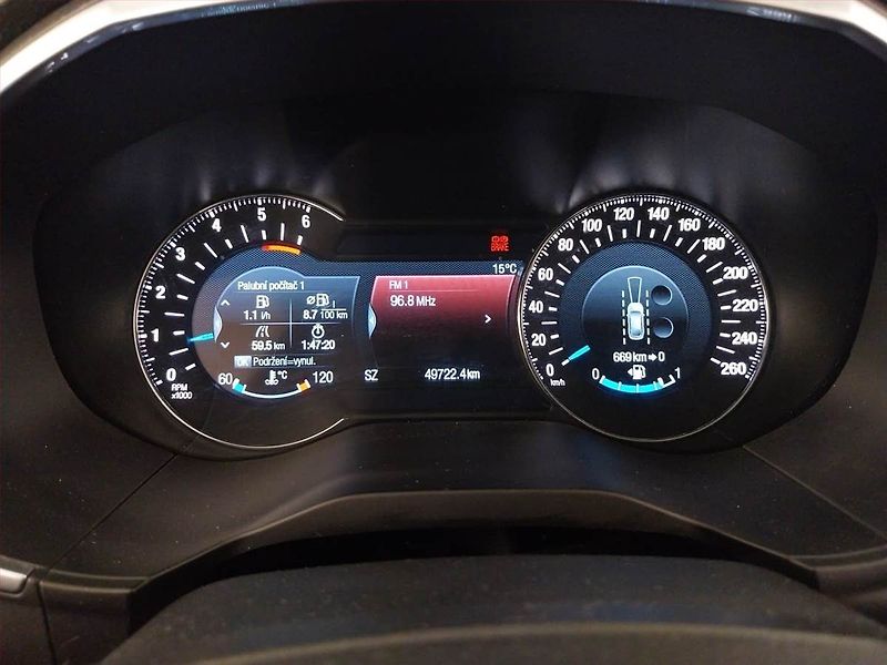Ford Galaxy (2016) Titanium 2.0 TDCi, 7 míst - fotka 11 z 22