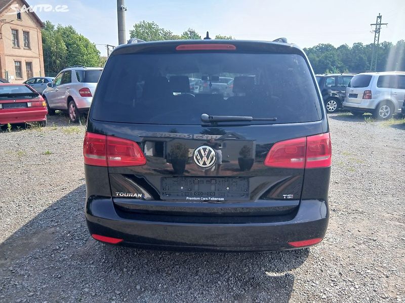 Volkswagen Touran (2012) 1.4 TSI, 7 míst - fotka 10 z 34