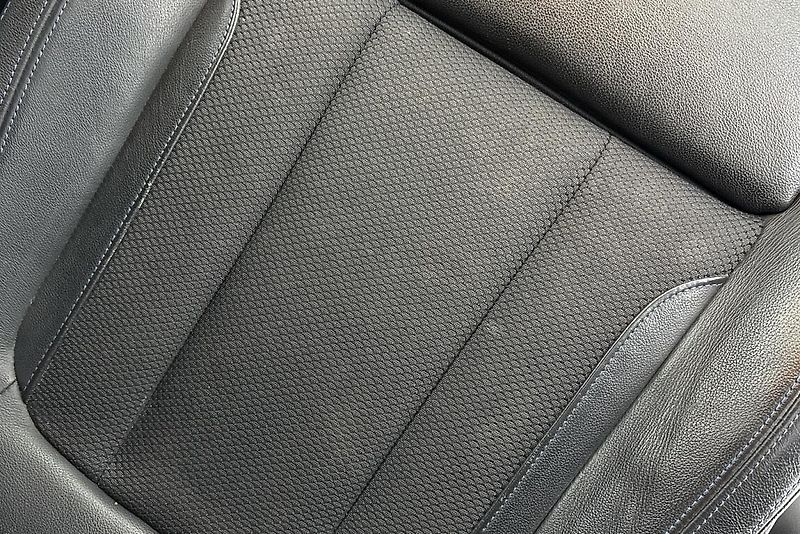 BMW X3 2.0i - fotka 13 z 26