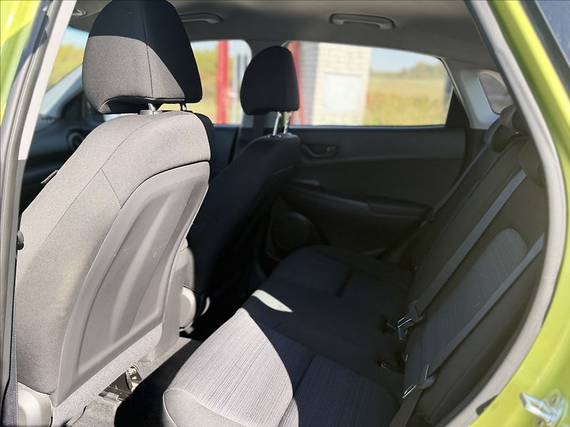 Hyundai Kona T-GDi 88kW SERVISKA - fotka 16 z 26