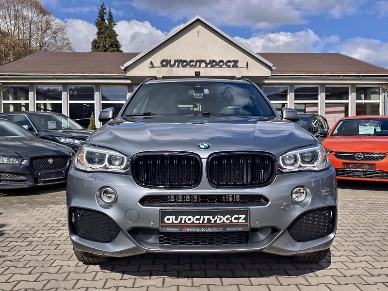 BMW X5 xDrive30d 190kW M-Paket, ČR - fotka 2 z 26