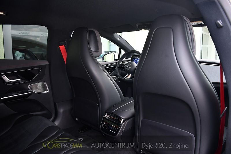 Mercedes-Benz EQE 350+ AMG - fotka 18 z 56