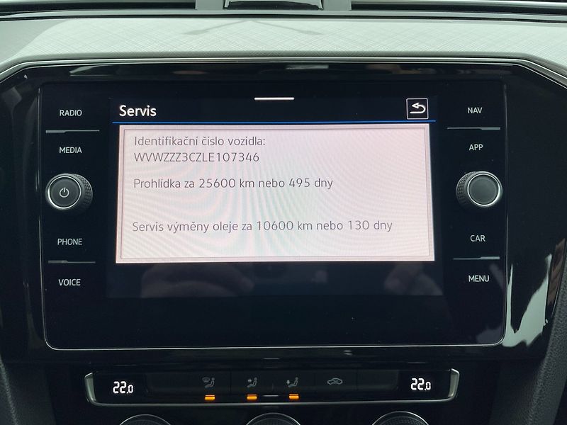 Volkswagen Passat (2020) Com. 2.0TDi 110kW! DSG! Navi! - fotka 20 z 37