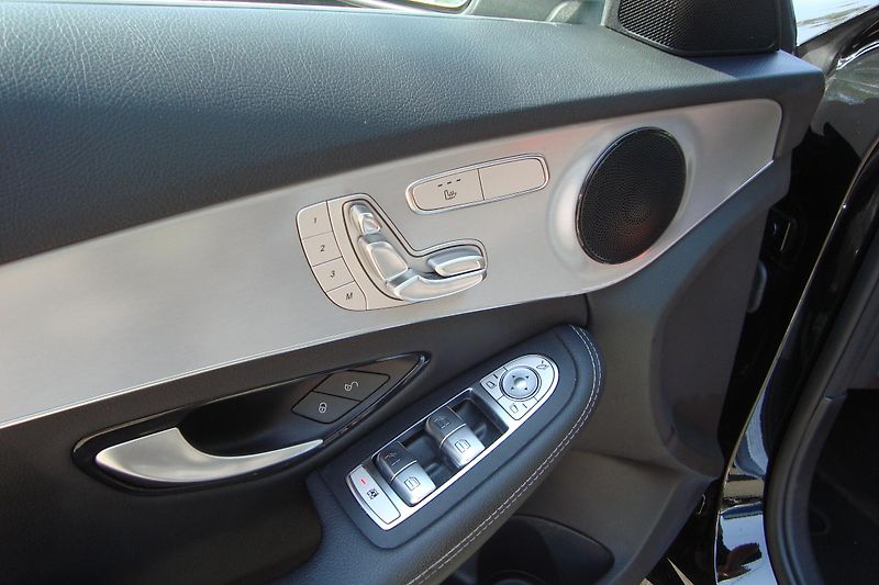Mercedes-Benz Třídy C (2021) 220D,143kW, Exclusivce,S.kniha - fotka 34 z 92