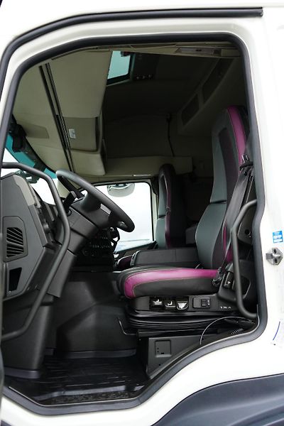 Volvo FM (2021) 460 / E 6 / ACC / PEŁNY ADR /  - fotka 8 z 50