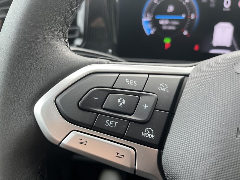 Volkswagen Tiguan 2.0TDI 7DSG 110kW PEOPLE - fotka 15 z 23