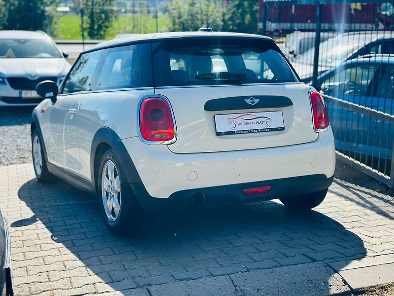 Mini Cooper 1.2i AUTOMAT, 100%KM - fotka 4 z 13