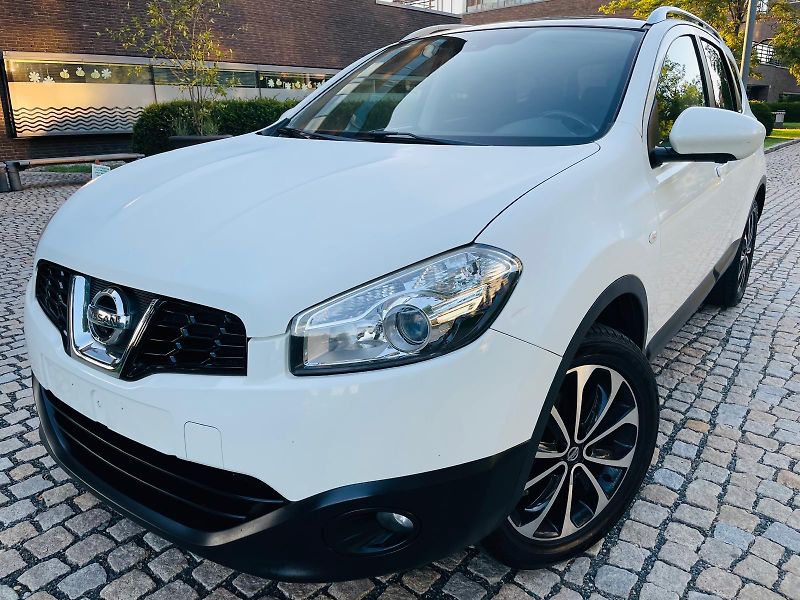 Nissan Qashqai 2.0i KAMERA TAŽNÉ SERVISKA 7M - fotka 2 z 45