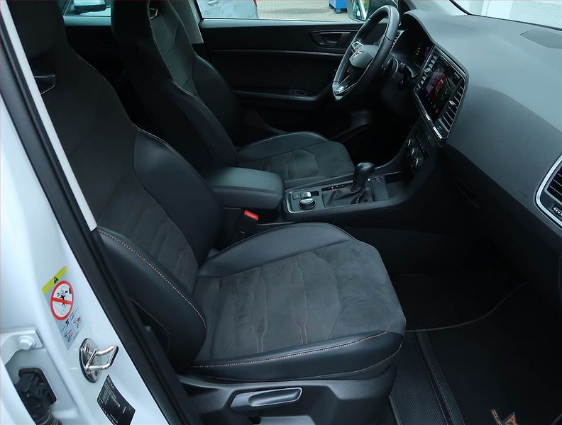 Cupra Ateca (2024) 2.0 TSI - fotka 9 z 20