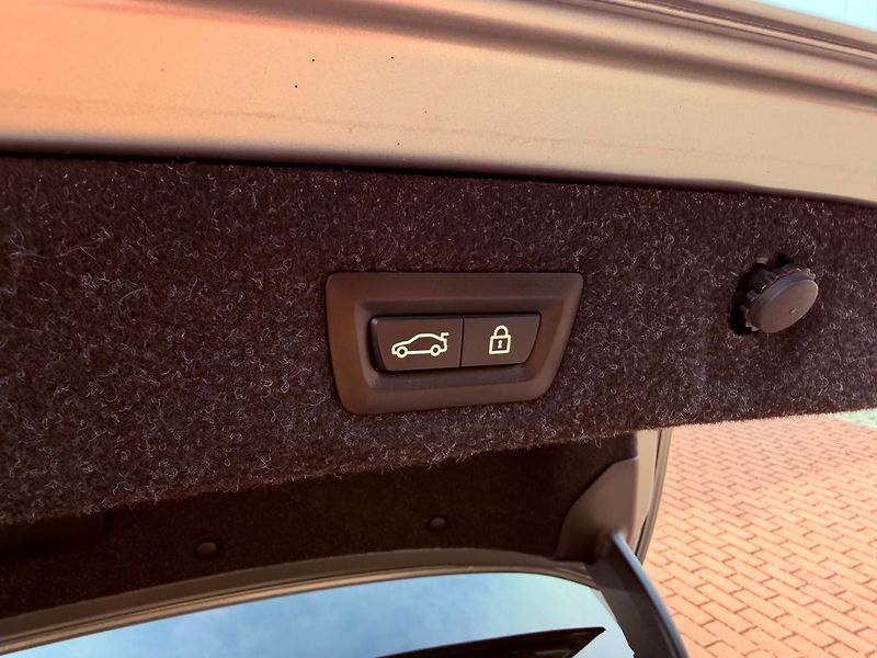 BMW M5 xDrive, H&K, ČR, Carbon - fotka 12 z 42