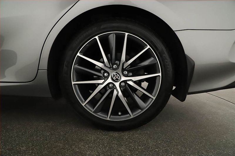 Toyota Camry (2021) 2.5 Hybrid - fotka 20 z 20