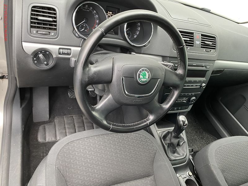 Škoda Yeti (2011) 2.0 TDi 4x4, Experience, - fotka 12 z 16