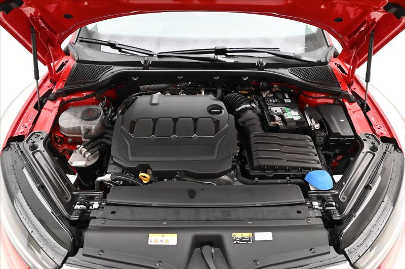 Škoda Octavia 2,0 110kW DSG Ambition Záruka - fotka 9 z 30