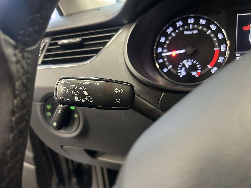Škoda Octavia (2016) 2.0TDi SCOUT 4x4 DSG Bixe NAVI - fotka 20 z 34