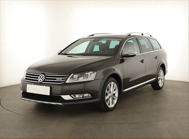 Volkswagen Passat (2013) Alltrack 2.0 TDI, 4X4 - fotka 2 z 14