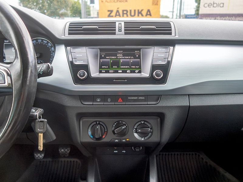 Škoda Fabia (2016) 1.2TSI 66KW – NOVÉ V ČR - fotka 19 z 42
