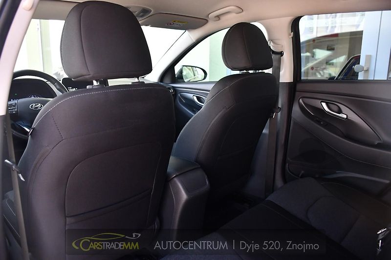 Hyundai i30 1.0T-GDi FAMILY SMART DCT NAVI - fotka 12 z 51
