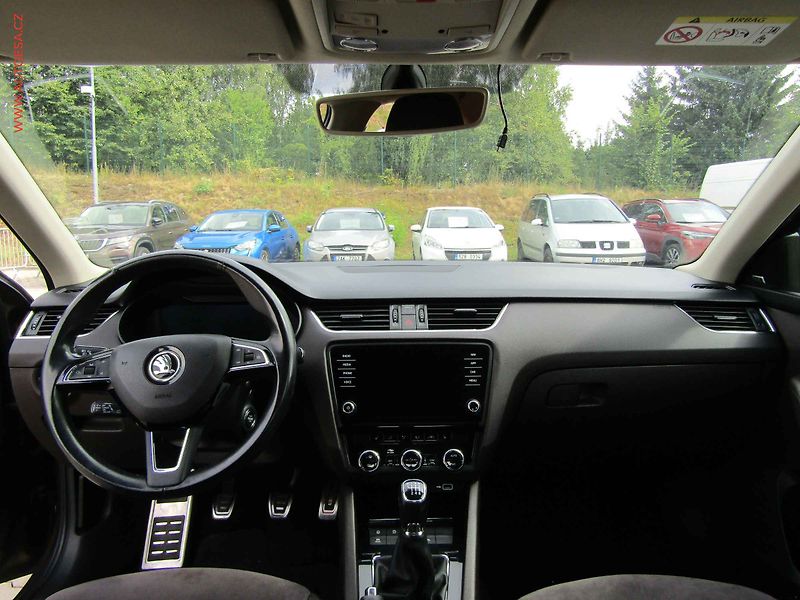 Škoda Octavia (2018) 2.0TDi, ČR, L&K, TZ - fotka 8 z 27