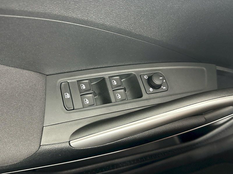 Škoda Fabia (2025) DSG 1.0TSI 85kW Top Selection - fotka 26 z 30