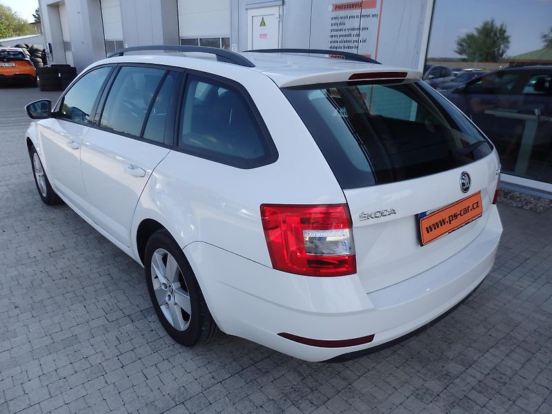 Škoda Octavia 1.6 TDI 85 kW DIGI. KLIMA, ESP - fotka 4 z 17
