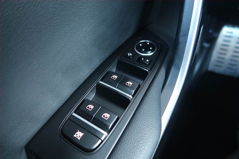 Kia XCeed (2025) Plug-in-Hybrid, DPH, Navigace - fotka 15 z 25
