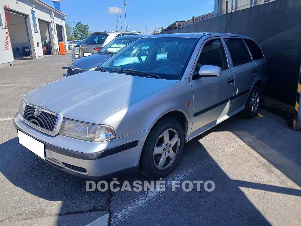 Škoda Octavia 1.9 TDI, AC, výhřev sed
