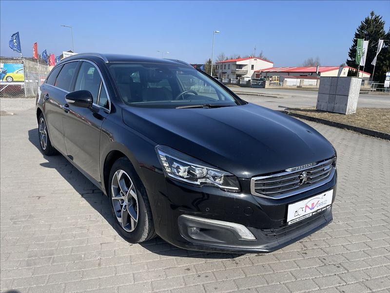Peugeot 508 2,0 HDI 133kw SW Allure Automa - fotka 37 z 40