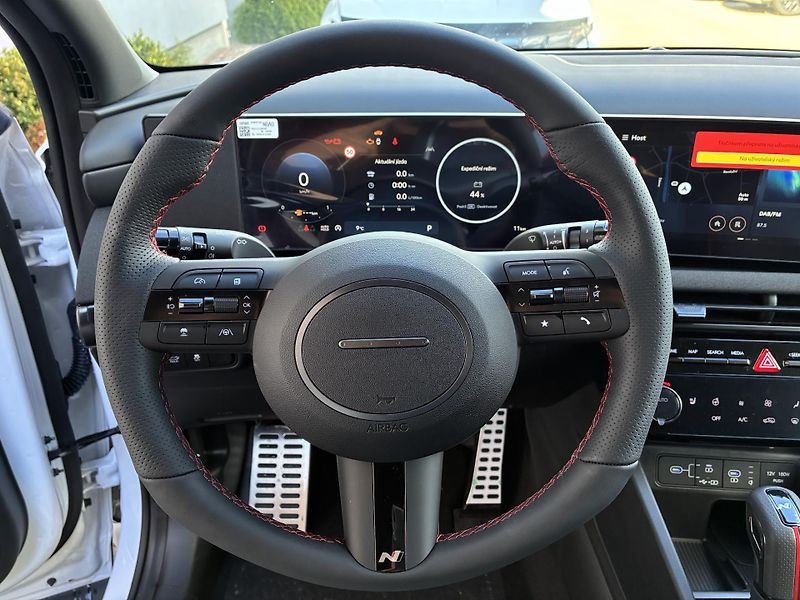 Hyundai Tucson 1,6 T-GDi 110kW DCT N-Line - fotka 12 z 24