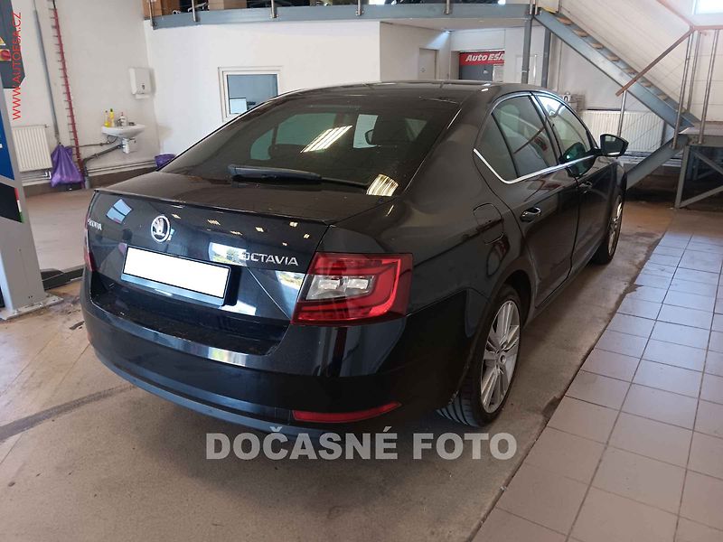 Škoda Octavia (2019) 1.5TSi, ČR, Style - fotka 2 z 3