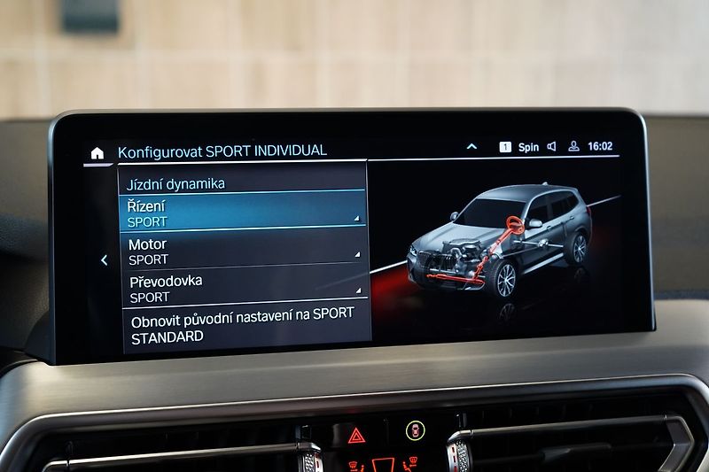 BMW X3 30e xDrive, M Sport, Head-up - fotka 28 z 42