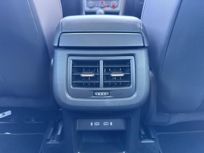 Cupra Ateca DSG 4WD 2,0 TSi 140 kW - fotka 24 z 25